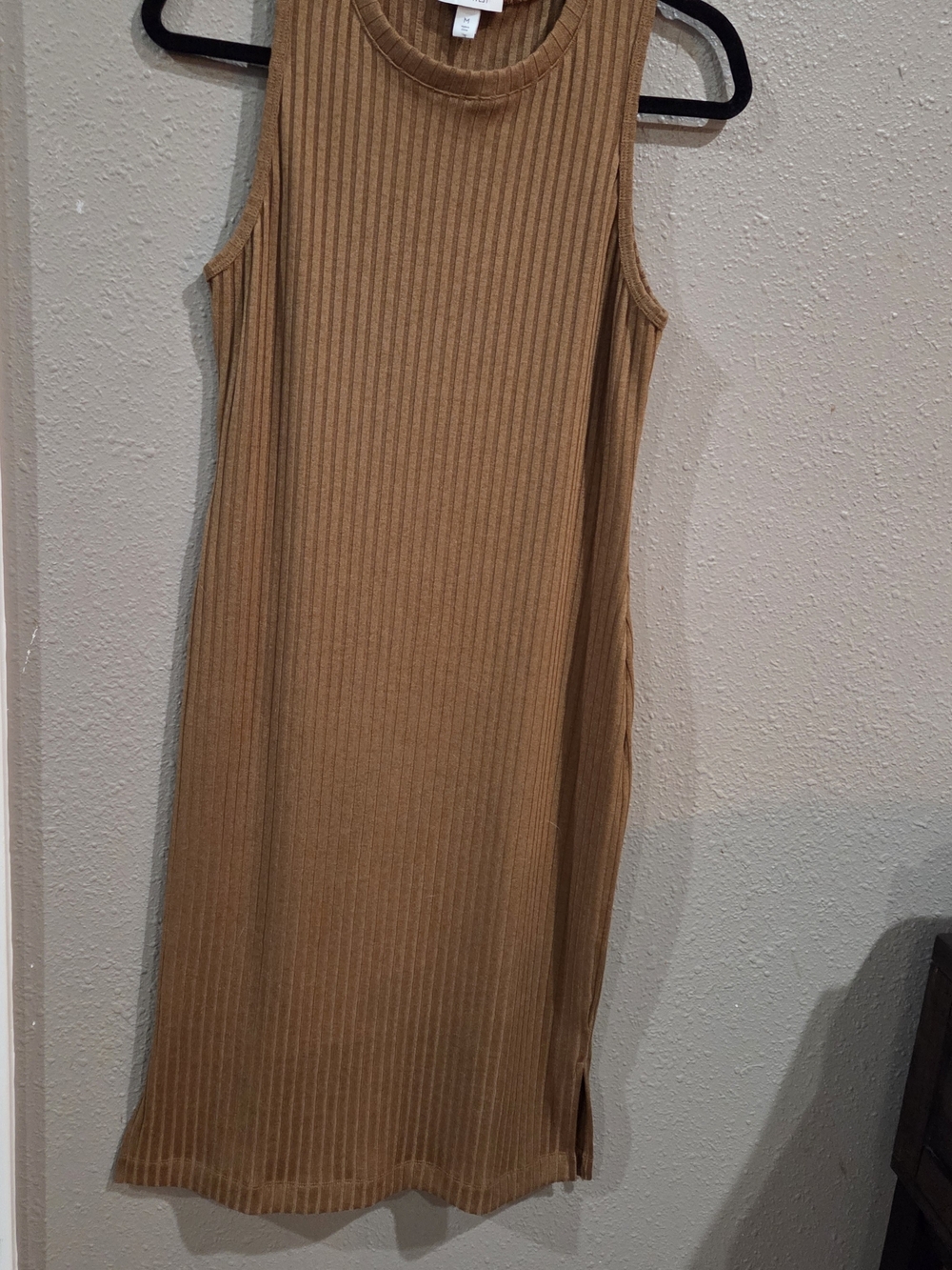 Nine West Sleeveless Ribbed Midi Dress in Camel/Tan